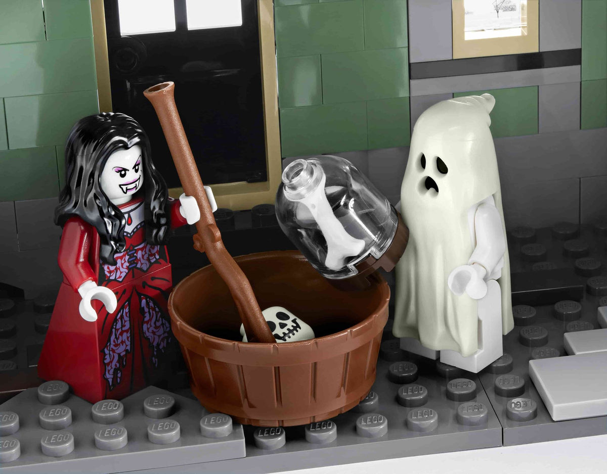 Haunted House (2064+pcs)
