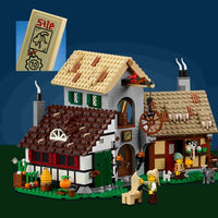 Medieval Town Square (3304+pcs)