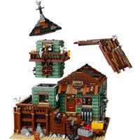 Old Fishing Store (2049+pcs)
