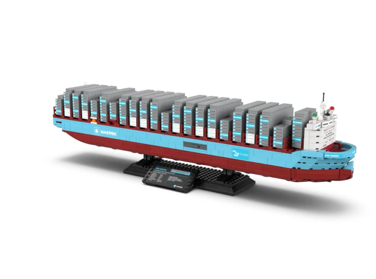 Maersk Dual-Fuel Container Vessel (1516+pcs)