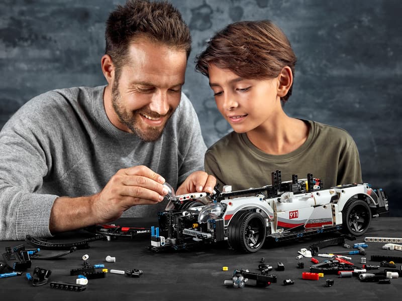 Porsche 911 RSR TECHNIC (1580+pcs)