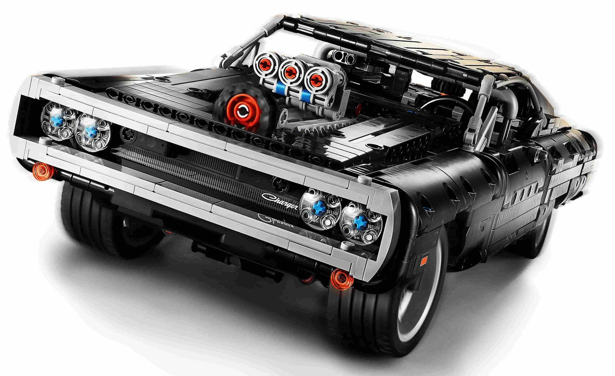 Dom's Dodge Charger (1077+pcs)