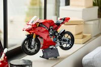 Ducati Panigale V4 S Motorcycle (1603+pcs)