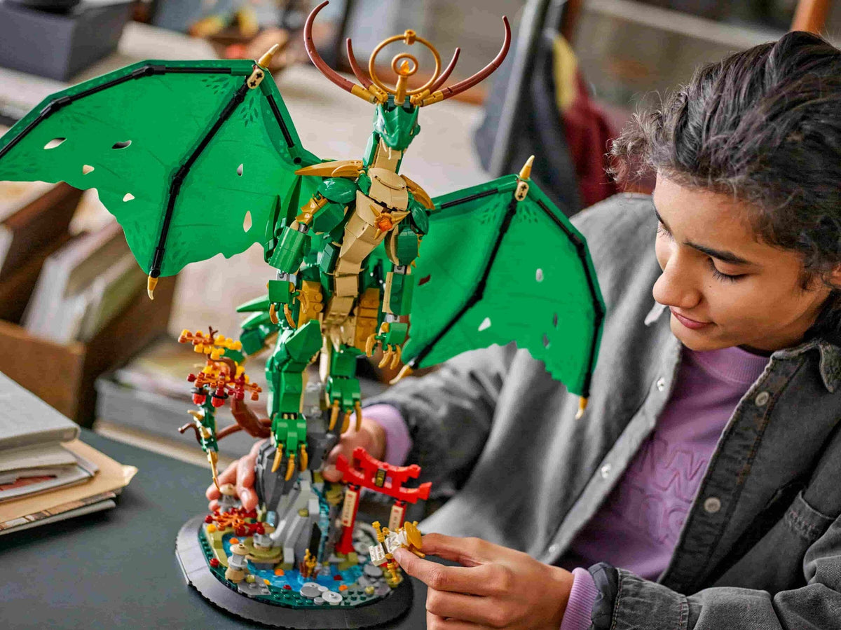 The Guardian Dragon (1650+pcs)