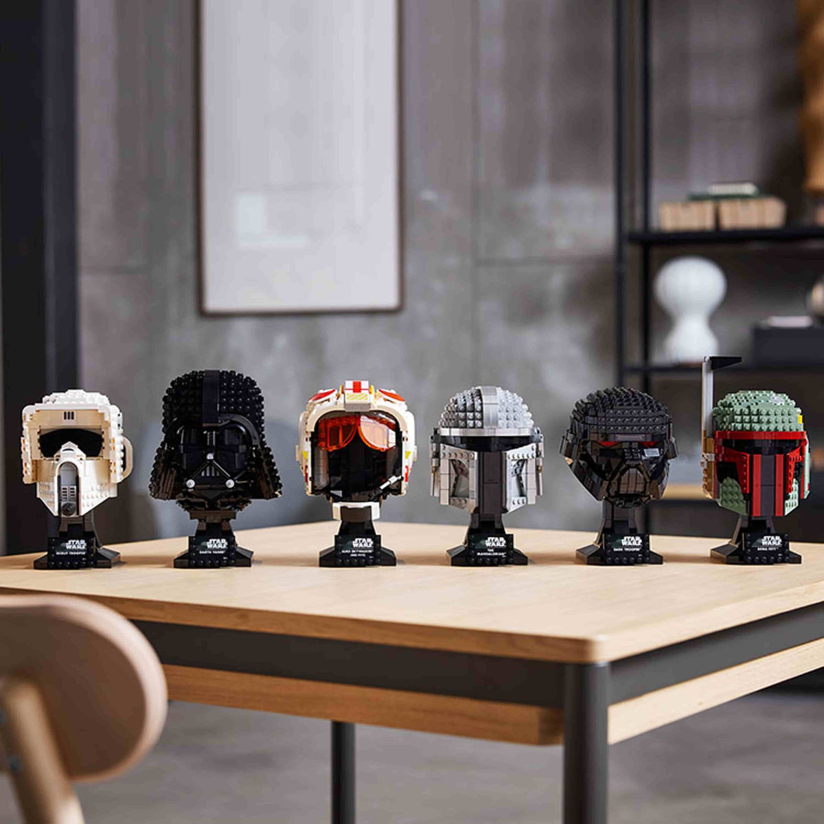 The Mandalorian Helmet (584+pcs)