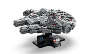 Millennium Falcon (921+pcs)