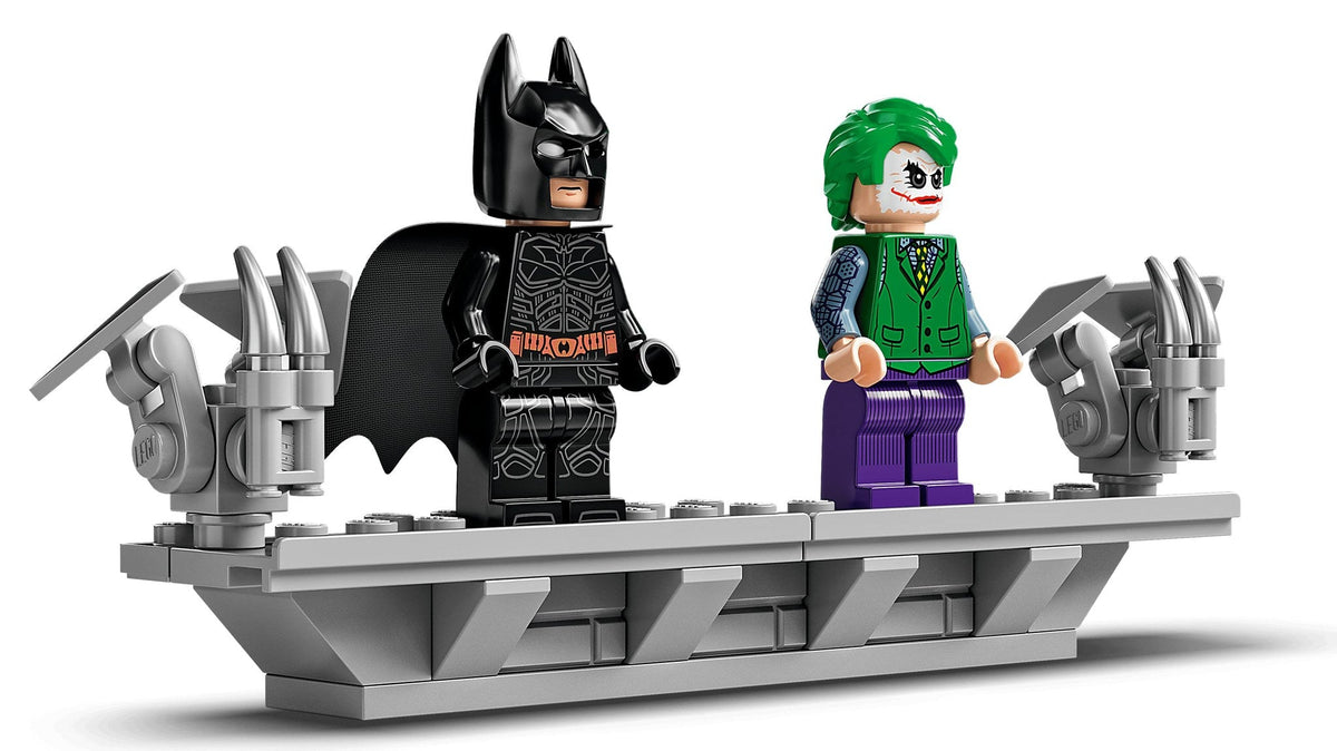 Batmobile Tumbler (2049+pcs)